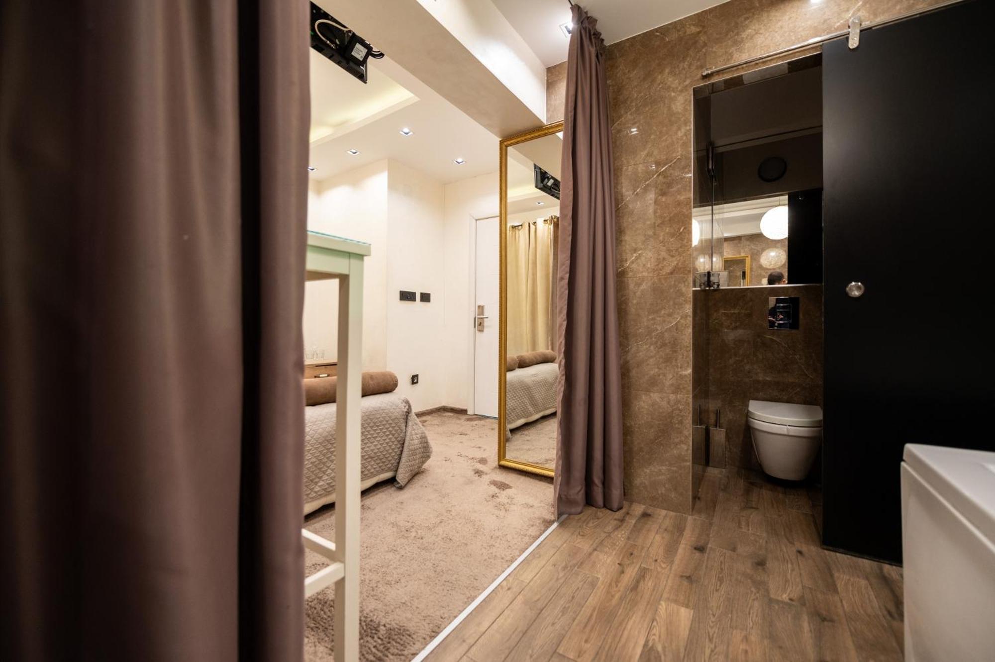 Central Business Apartments Jacuzzi Beograd Bagian luar foto
